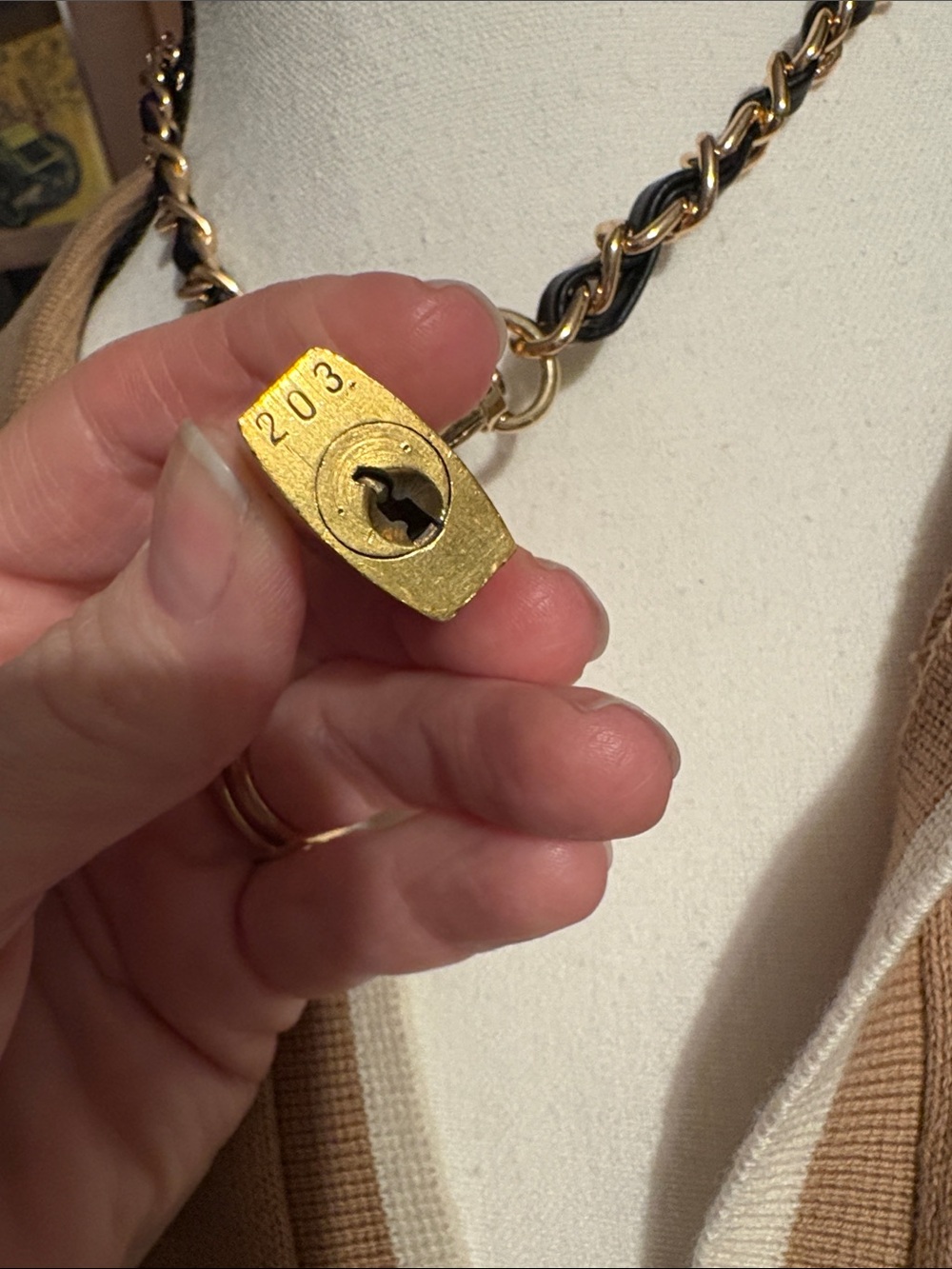 AUTHENTIC LV PADLOCK w/unbranded 16” gold tone/black leather weave chain - Picture 6 of 7